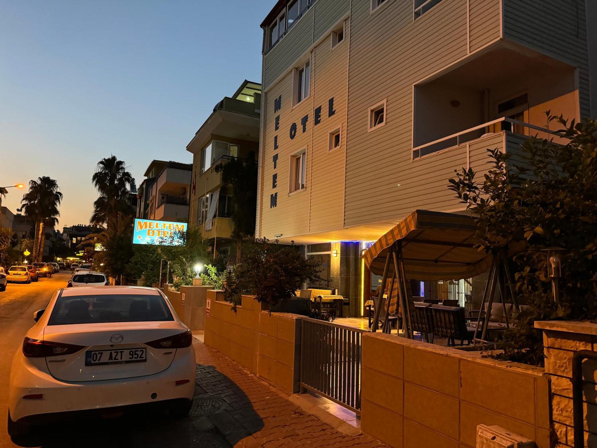 Meltem Otel อันตัลยา ภายนอก รูปภาพ